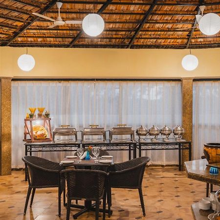 Coconut Grove Beach Resort Colva Εξωτερικό φωτογραφία