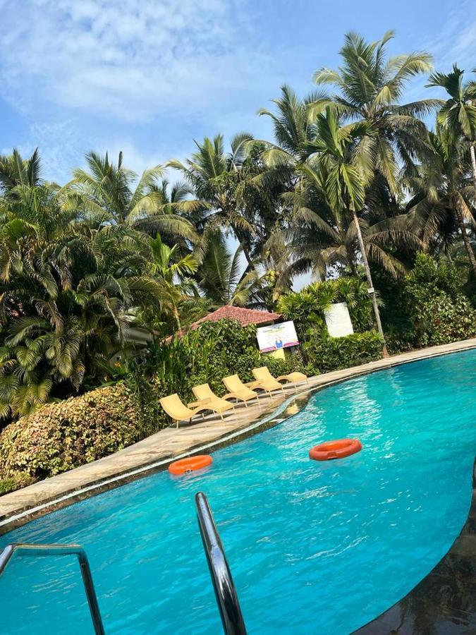 Coconut Grove Beach Resort Colva Εξωτερικό φωτογραφία