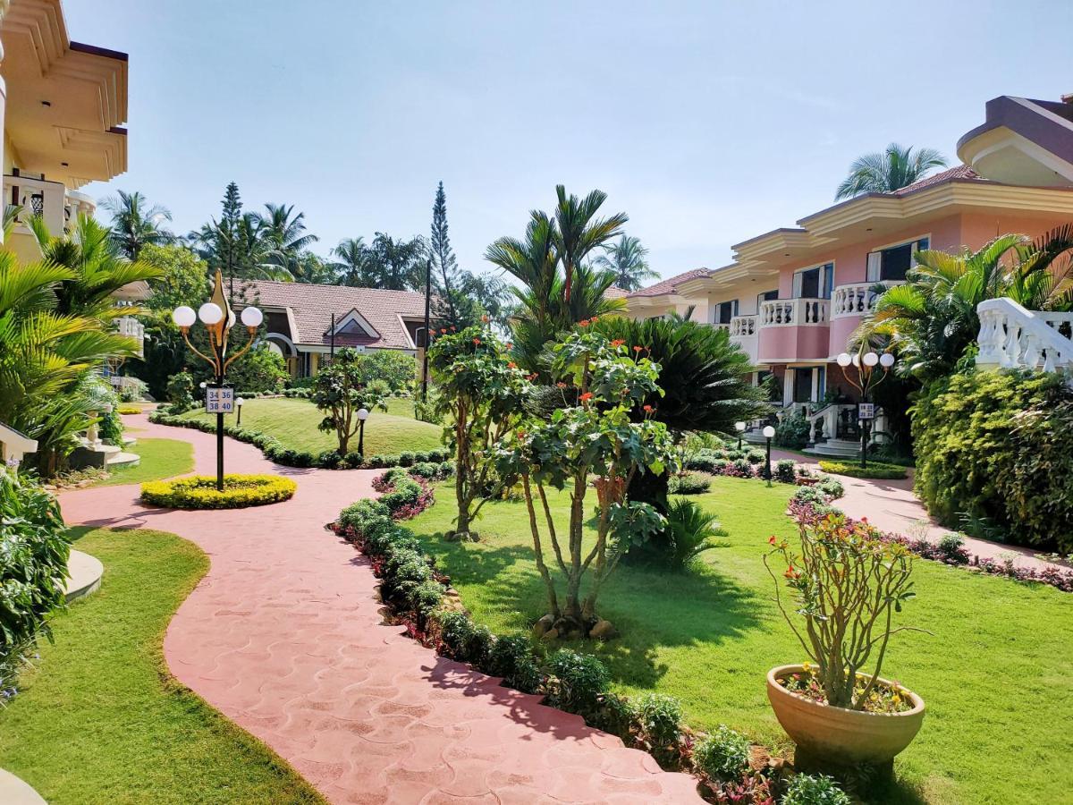 Coconut Grove Beach Resort Colva Εξωτερικό φωτογραφία