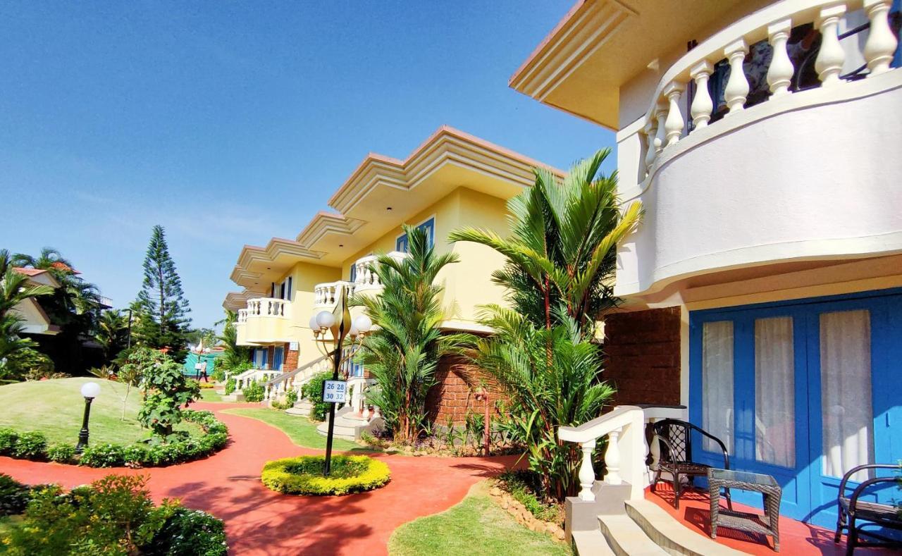 Coconut Grove Beach Resort Colva Εξωτερικό φωτογραφία