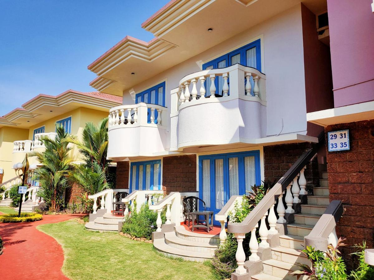 Coconut Grove Beach Resort Colva Εξωτερικό φωτογραφία