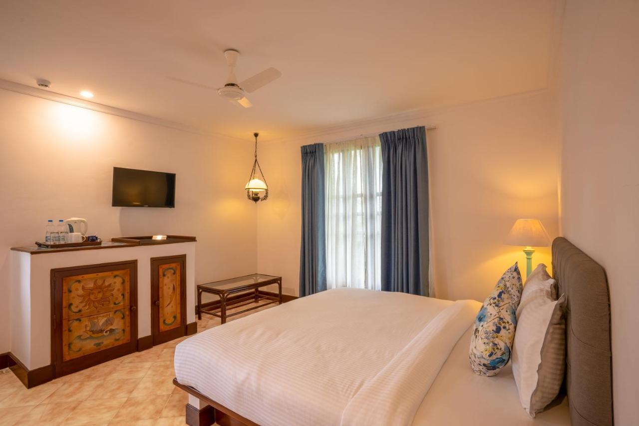 Coconut Grove Beach Resort Colva Εξωτερικό φωτογραφία