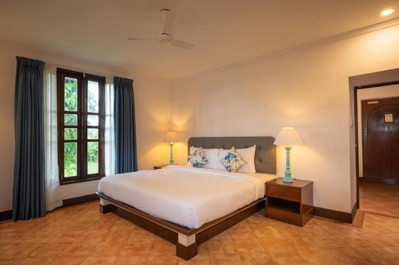 Coconut Grove Beach Resort Colva Εξωτερικό φωτογραφία