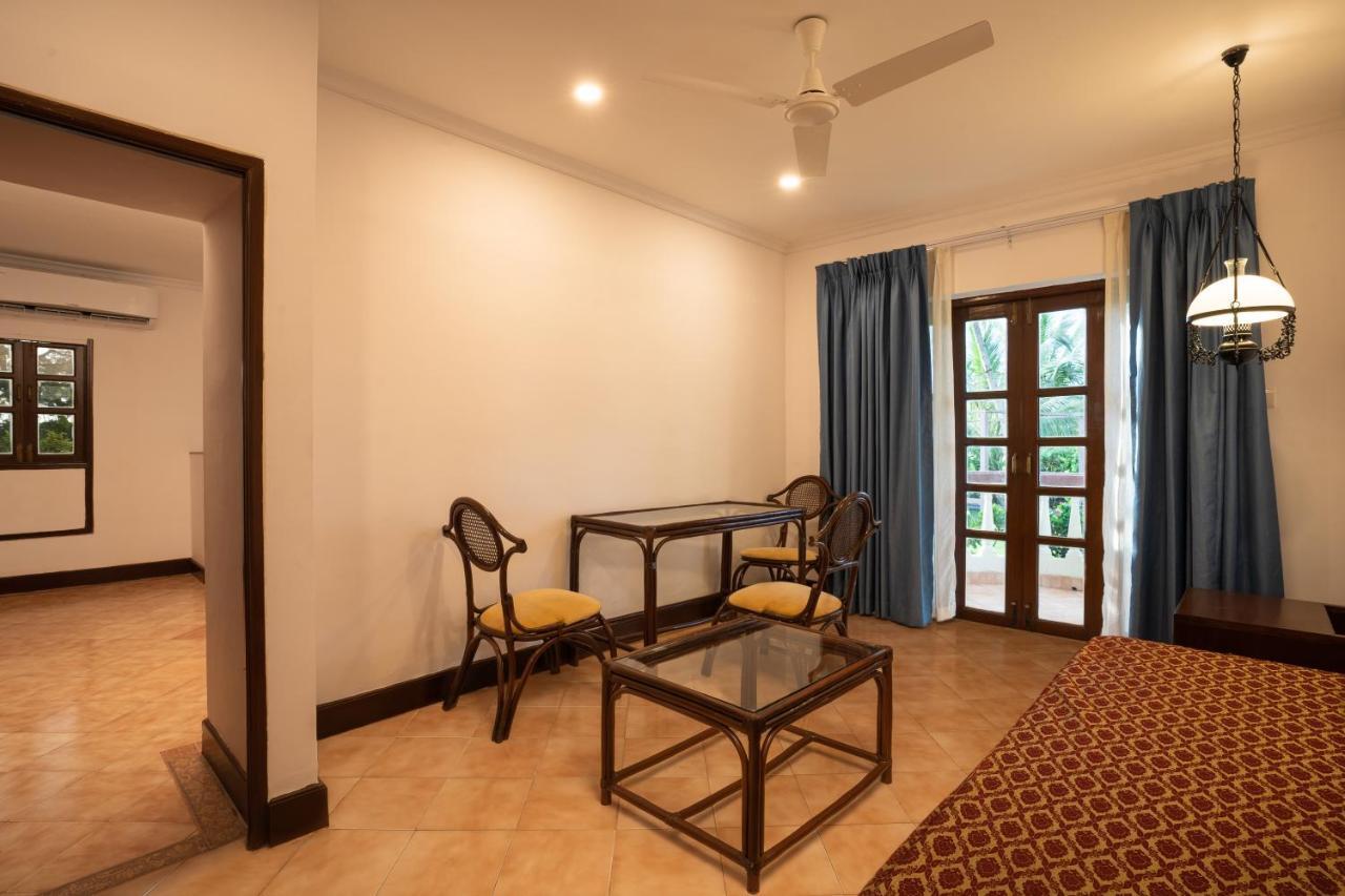Coconut Grove Beach Resort Colva Εξωτερικό φωτογραφία