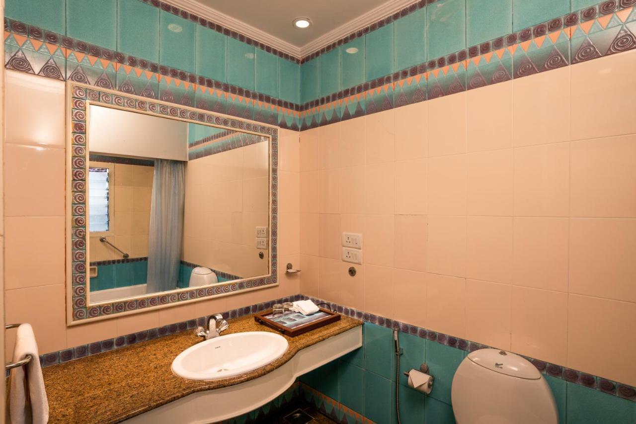 Coconut Grove Beach Resort Colva Εξωτερικό φωτογραφία