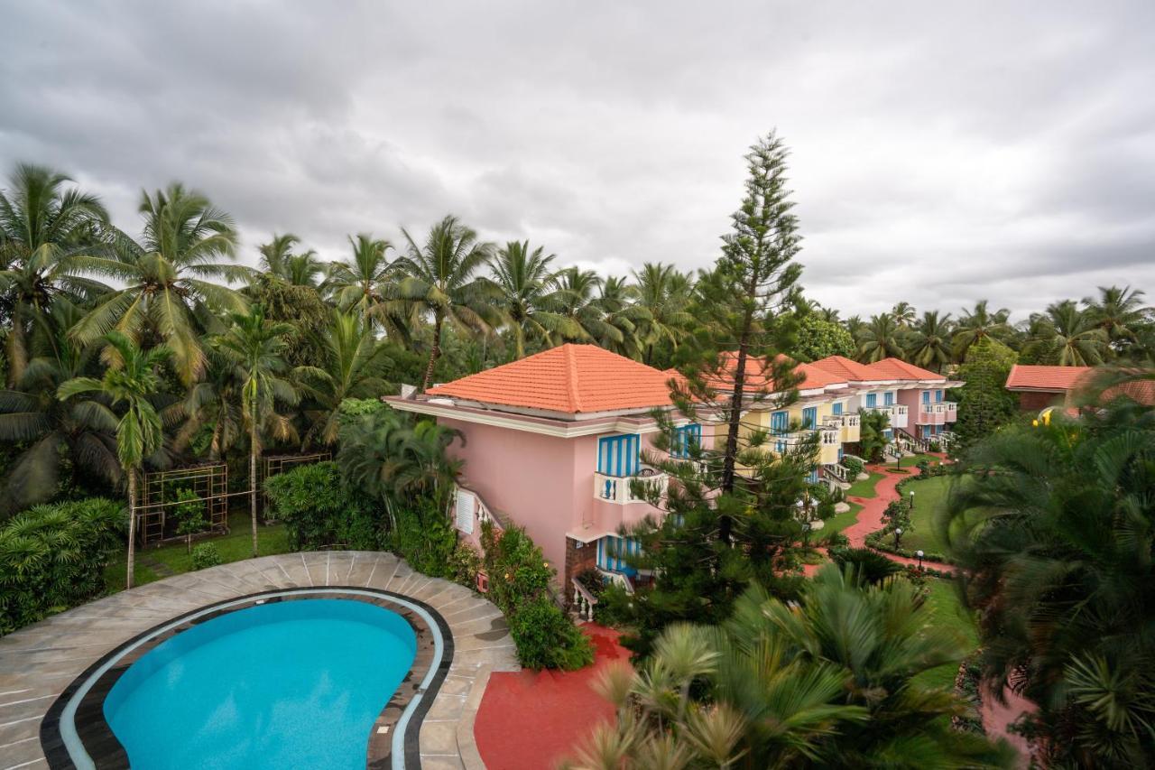 Coconut Grove Beach Resort Colva Εξωτερικό φωτογραφία